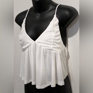 ✨NWT✨ White Crop Top